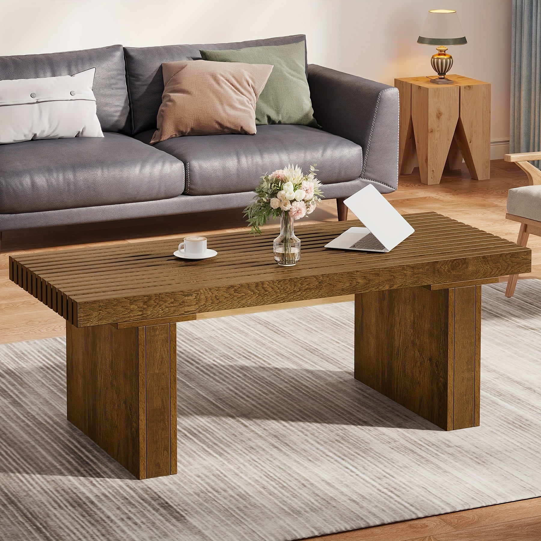 Table à café rectangulaire : Table à café moderne en bois de 47.24 pouces Table à cocktail pour salon, Table à café de ferme Table au centre Table à thé avec dessus de table en planches, Brun rustique